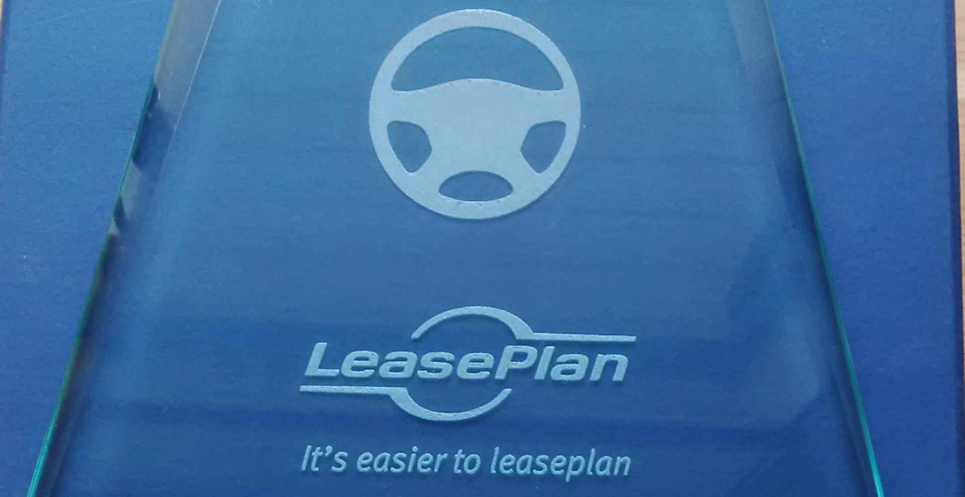 Gravírozott üvegdíj