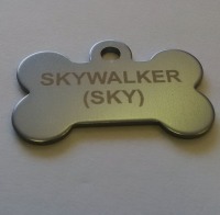 Kutyabiléta: csont alakú - ezüst színű